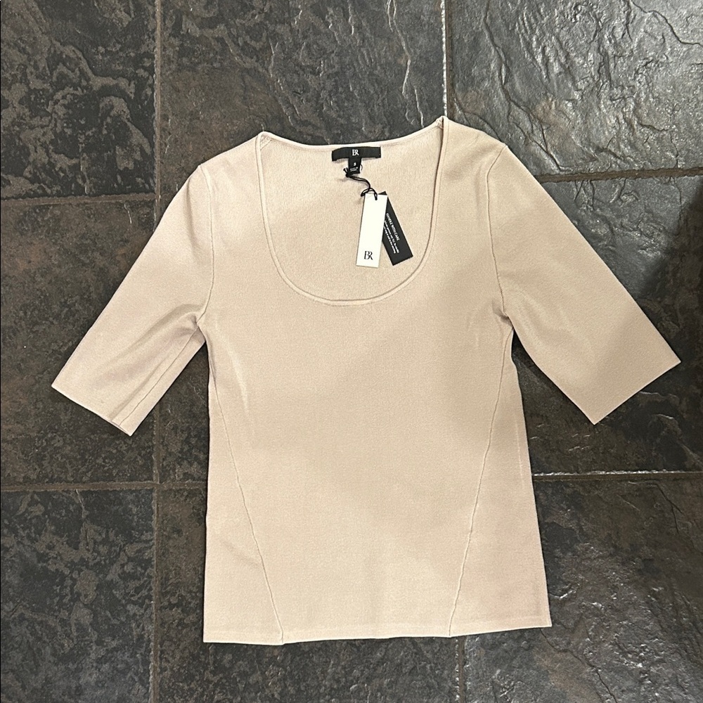 Elegant Beige Women's Top Banana Republic